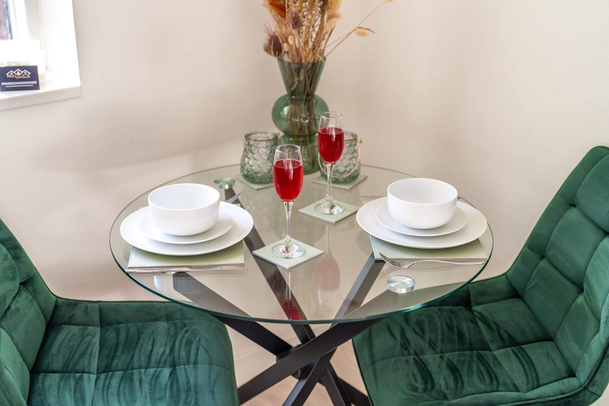 Luxury 1 Bedroom Serviced Apartment With Roof Terrace & Gym Stevenage Kültér fotó