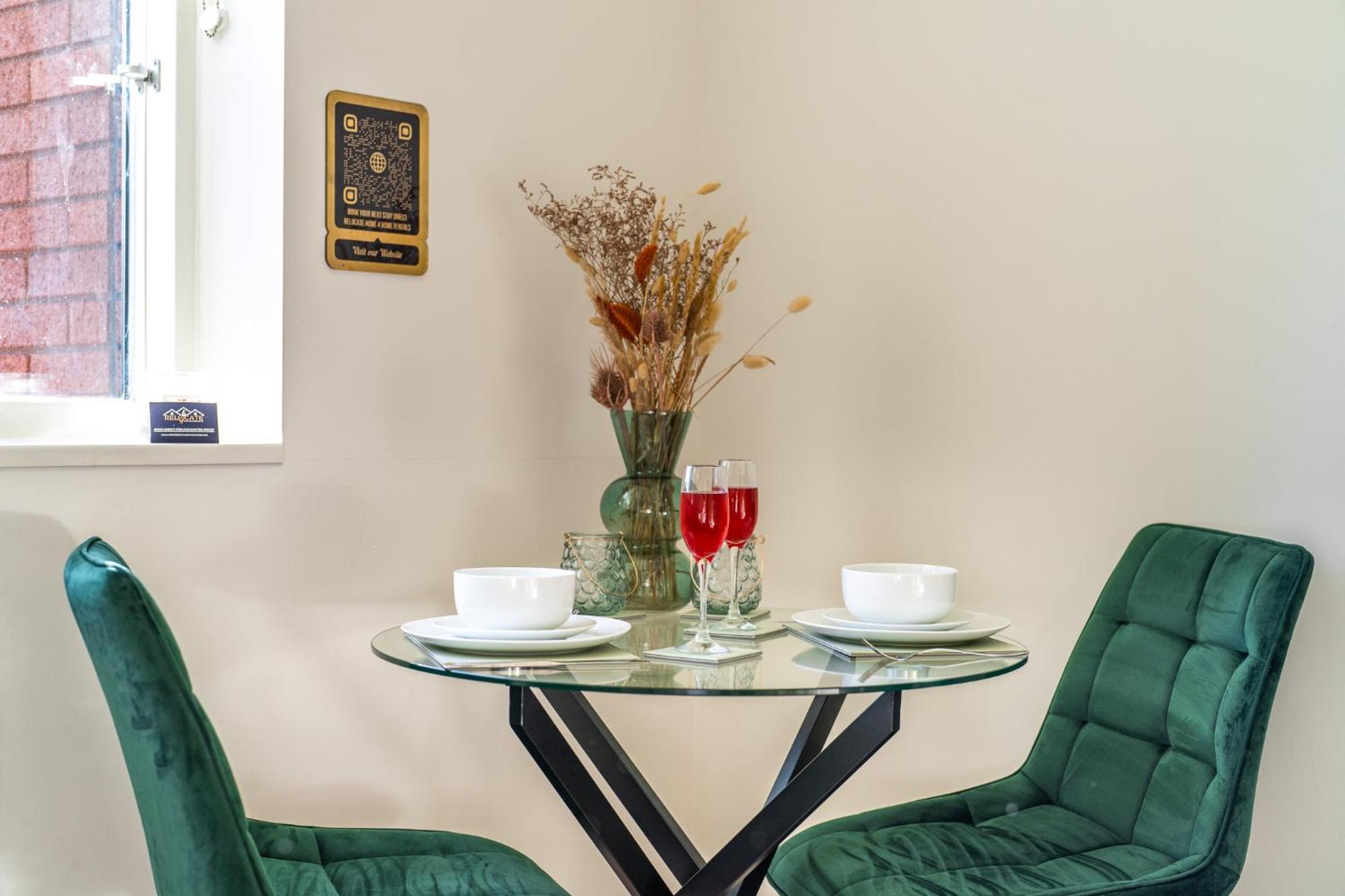 Luxury 1 Bedroom Serviced Apartment With Roof Terrace & Gym Stevenage Kültér fotó