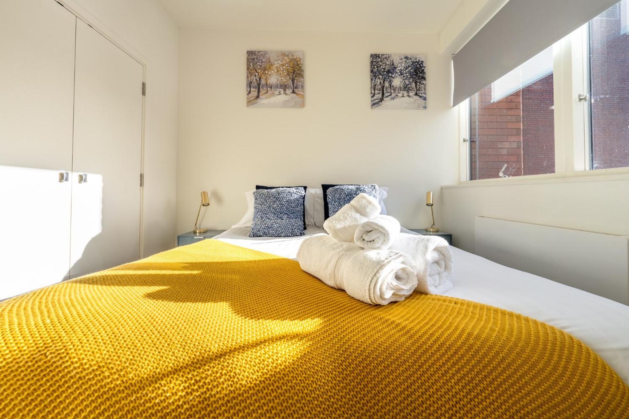Luxury 1 Bedroom Serviced Apartment With Roof Terrace & Gym Stevenage Kültér fotó