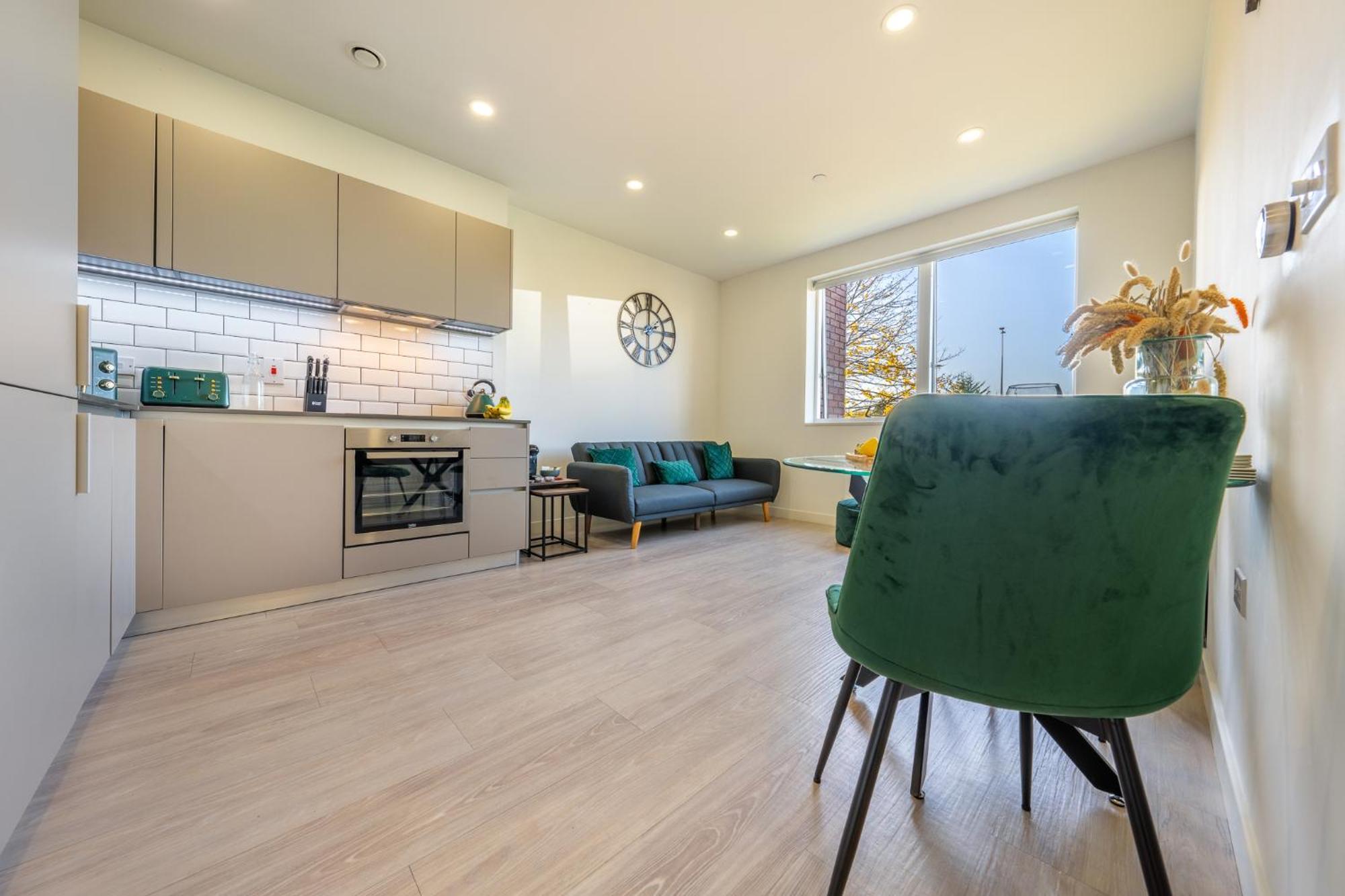 Luxury 1 Bedroom Serviced Apartment With Roof Terrace & Gym Stevenage Kültér fotó