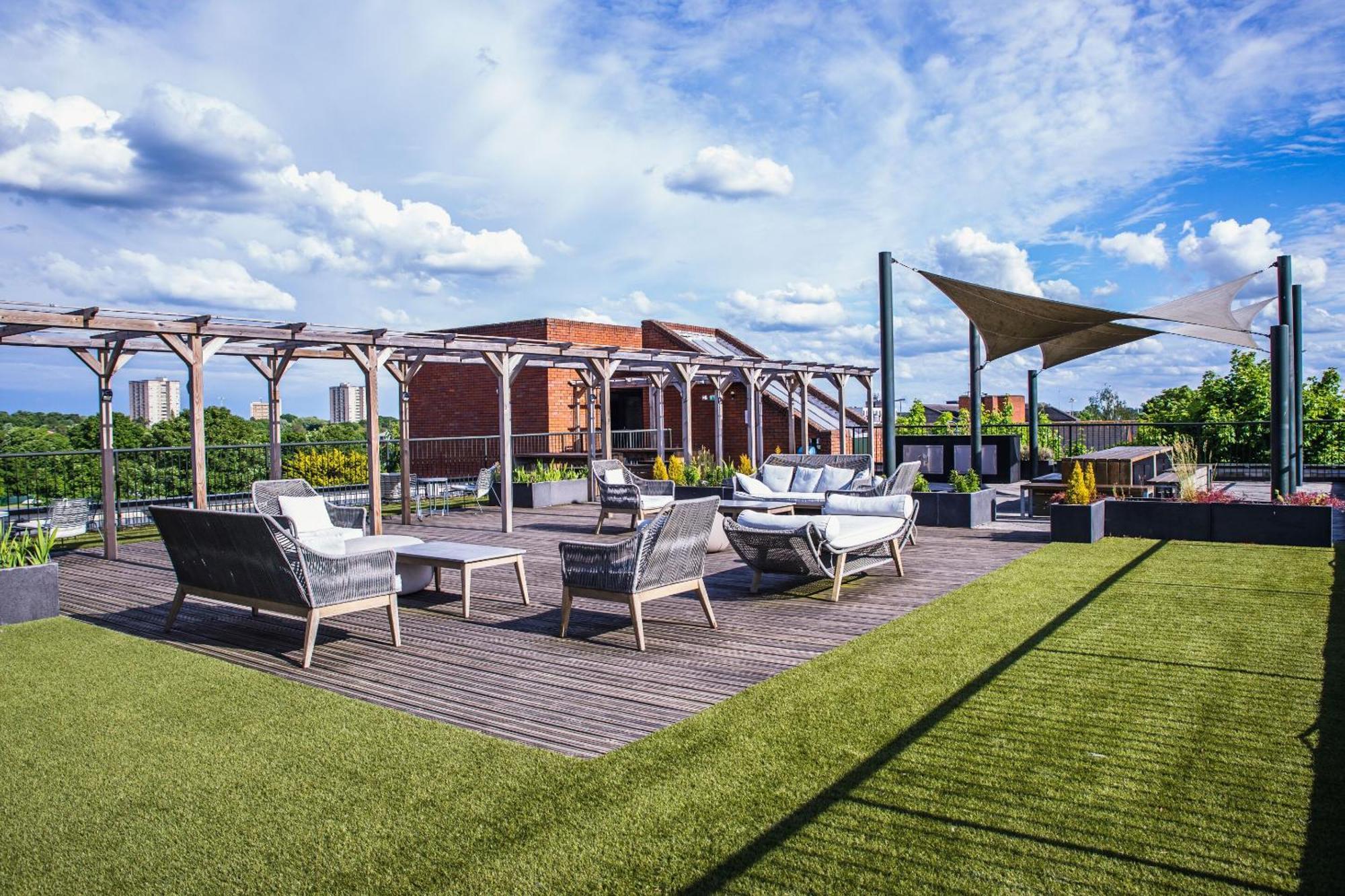 Luxury 1 Bedroom Serviced Apartment With Roof Terrace & Gym Stevenage Kültér fotó